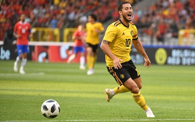 中欧电竞动态-久保建英任意球绕过人墙破门