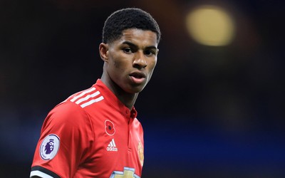 中欧电竞-佩德里一脚传球撕破整条防线